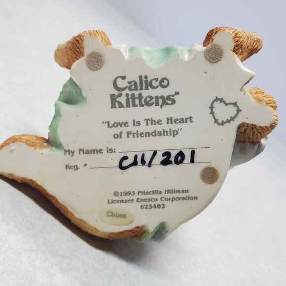 Calico Kittens "Love Is The Heart Of Friendship" Figurine Collectible - Picture 9 of 9